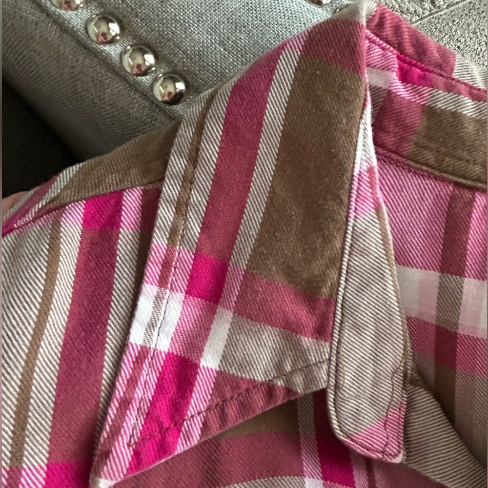 KUT From The Kloth Pink Brown Plaid Hannah Roll Tab Sleeve Button Shirt Size S - Picture 5 of 11